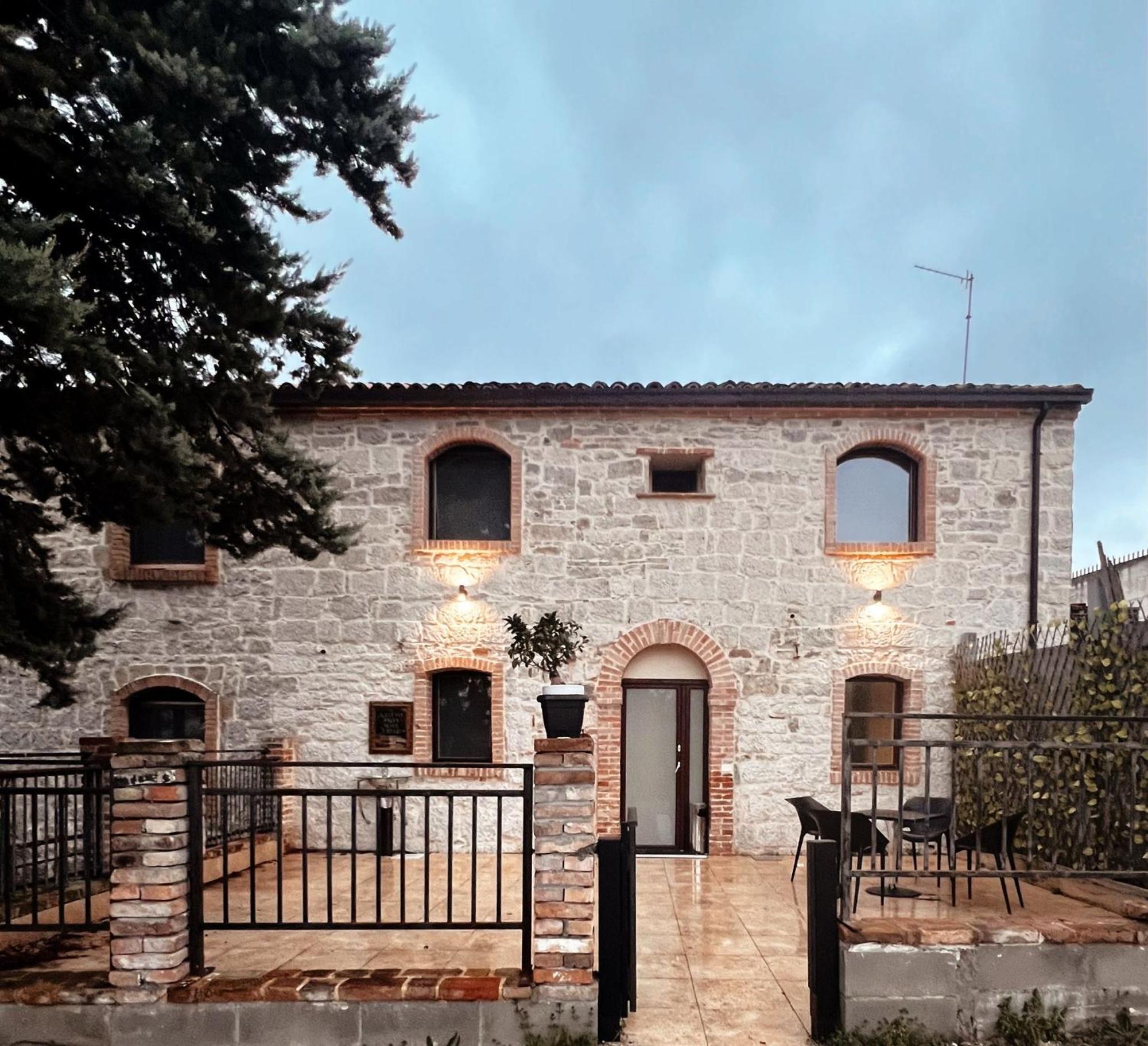 Fuori Borgo Bed & Breakfast Campobasso Bagian luar foto